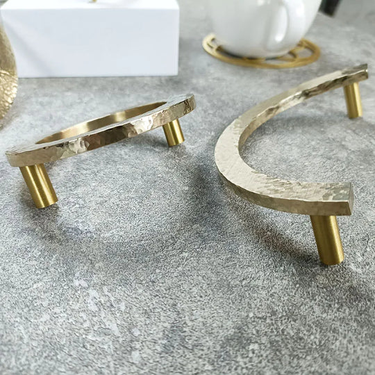 Round Hammered Brass Wardrobe Handles – Modern Knobs for Drawers, Dressers, and Cabinets (Circle & Semi-Circle)