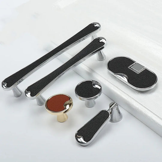 Modern Black and Red Leather Cabinet Handle – Sleek Zinc Alloy Drawer Pulls for Wardrobes and Cupboards (96mm/128mm)